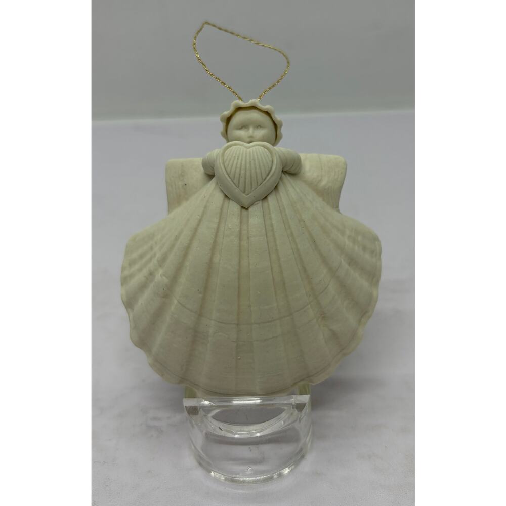 Margaret Furlong Heart Shell Ornament Signed W/ Stand 1986 Retired Original Box